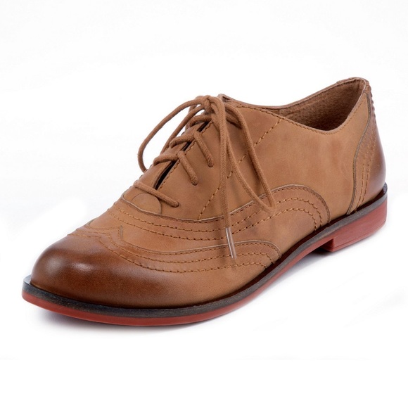 Lucky Brand Shoes - LUCKY BRAND Kairo2 Tan Oxfords size 7.5